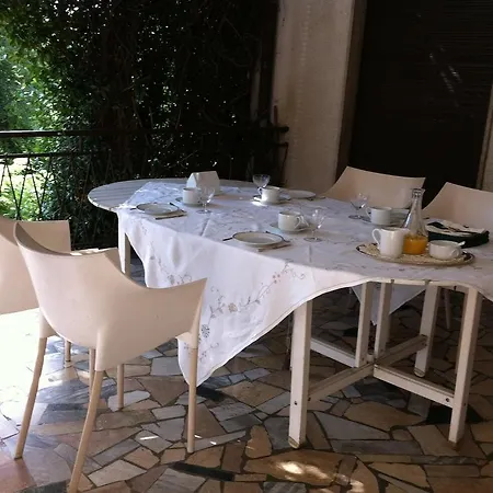 La Casa Creativa Bed & Breakfast